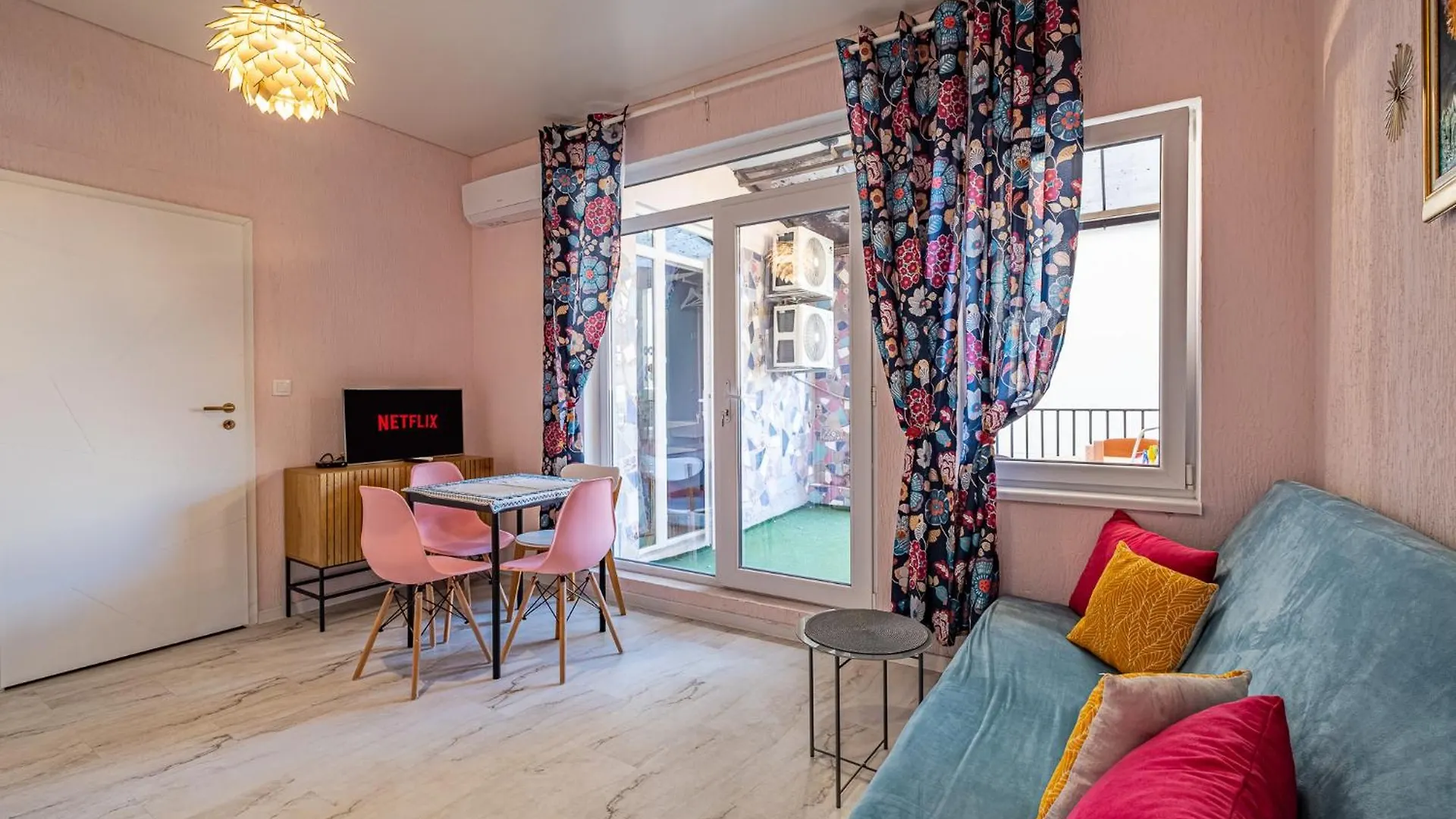 Flamingo Top Center Apartment Varna