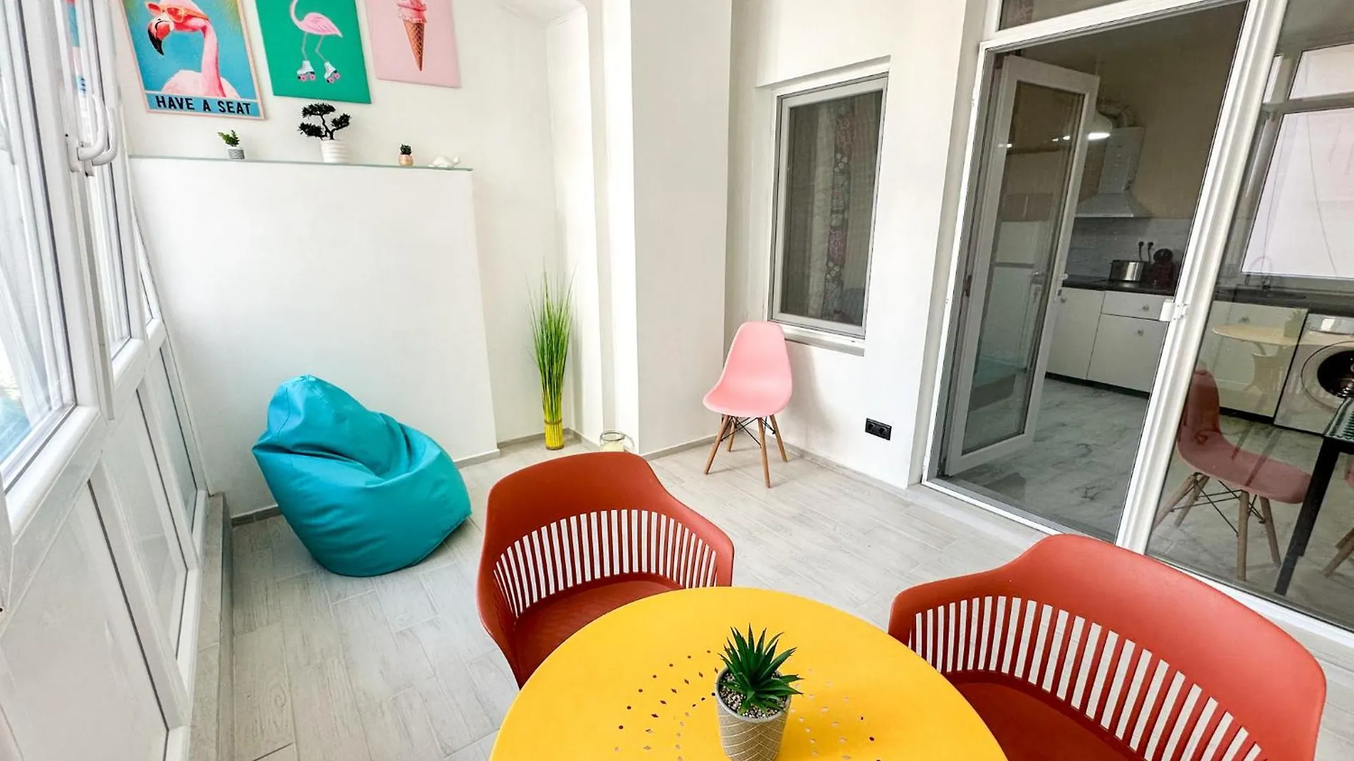 Flamingo Top Center Apartment Varna 0*,  Bulgaria
